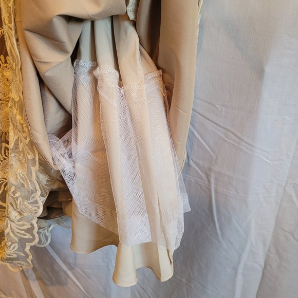 Eliza J party dress, gold lace, women's size 12 with pockets - Picture 9 of 9